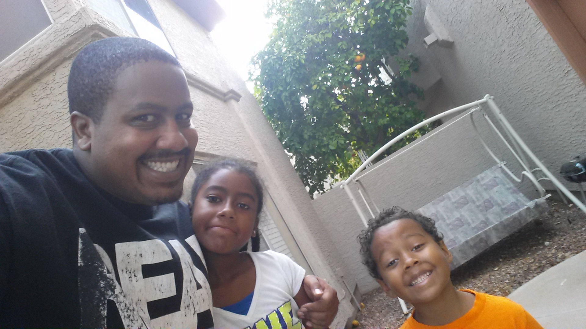 Me and the kids about ready to head out for the day!!!